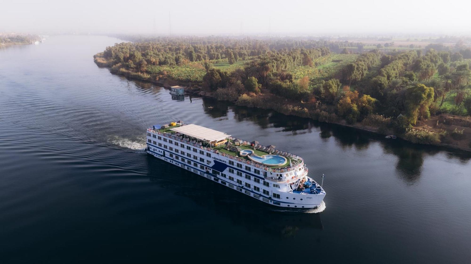 Renaissance Nile Cruise - Every Saturday From Luxor To Aswan For 4 Nights , And Every Wednesday From Aswan To Luxor For 3 Nights מראה חיצוני תמונה