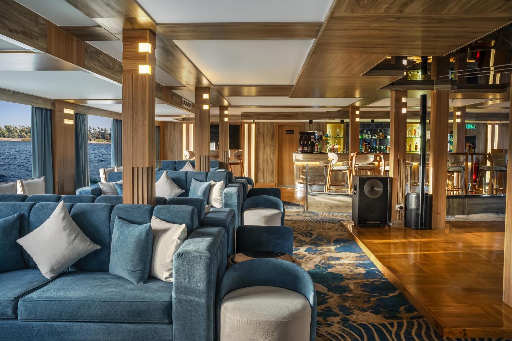 Renaissance Nile Cruise - Every Saturday From Luxor To Aswan For 4 Nights , And Every Wednesday From Aswan To Luxor For 3 Nights מראה חיצוני תמונה